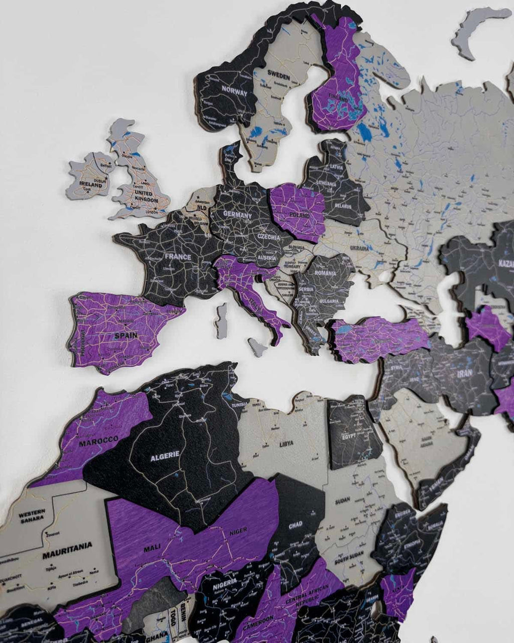 Premium 3d world map made of wood | INDIGO Birdywing®