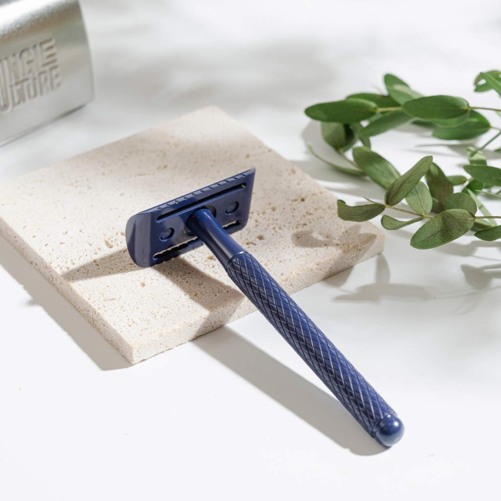 Diamond Grip Safety Razor | Includes 10 Blades