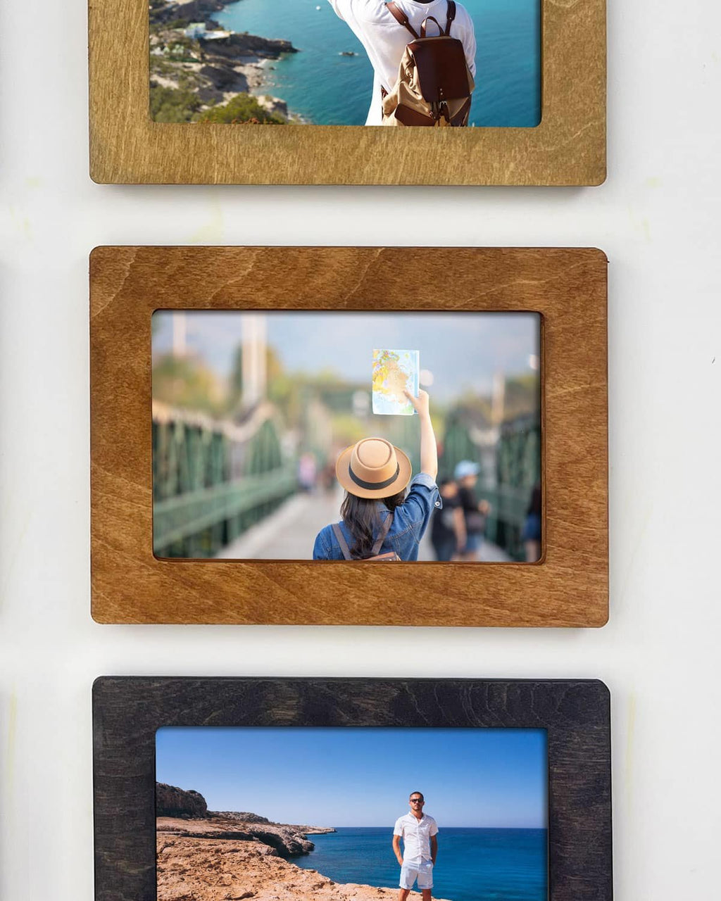 Magnetic World Map Photo Frames for Wall