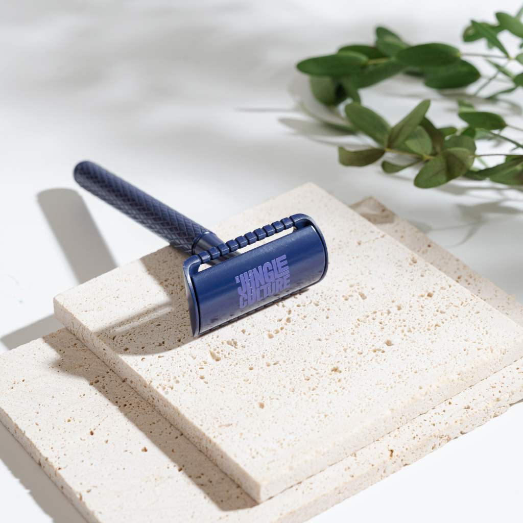 Diamond Grip Safety Razor | Includes 10 Blades